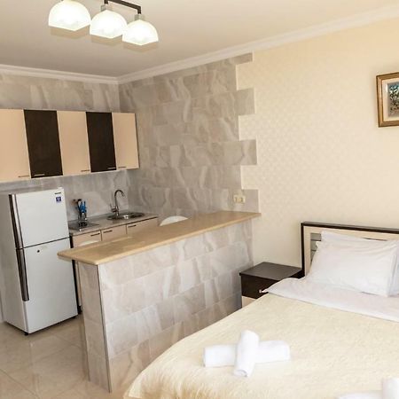 Orbi Apartment Ruslan Batumi Exteriör bild